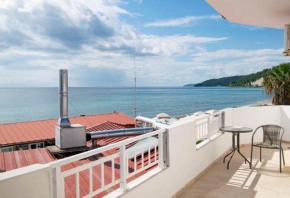Sueno Beach Front Studio by Travel Pro Services - Fourka Beach Halkidiki